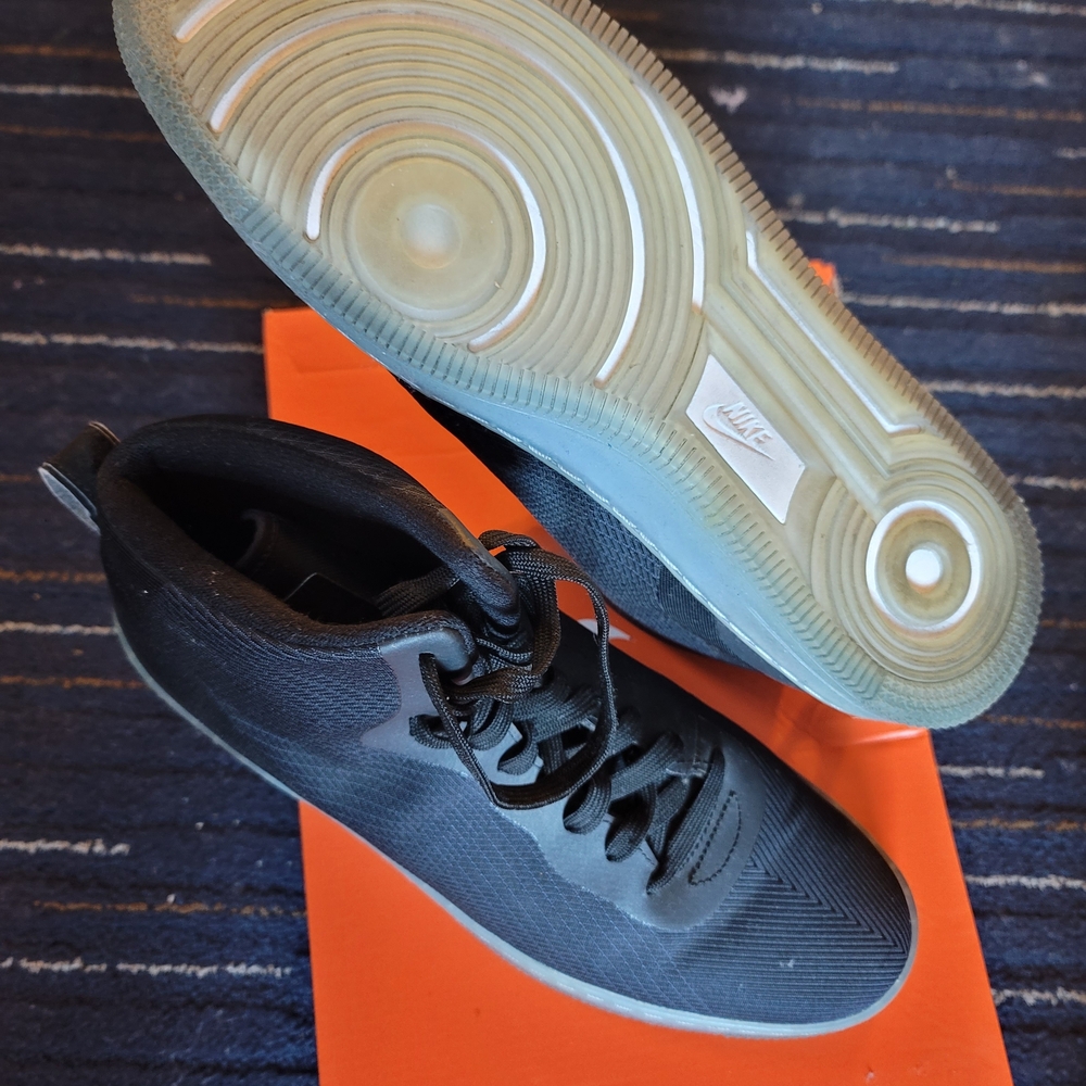Nike Men's Black Athletic Shoes